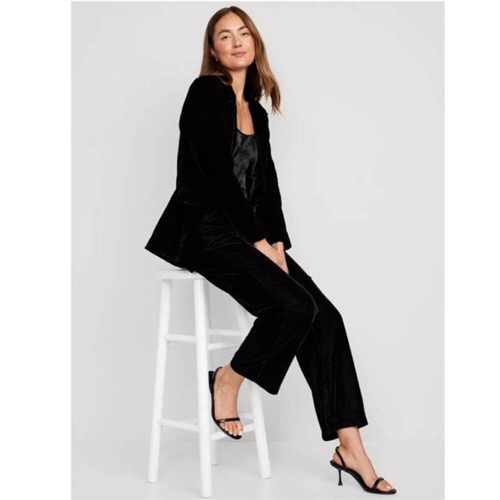 NWT Extra High-Rise Taylor Wide Leg Black Velvet Trouser by Old Navy size Large